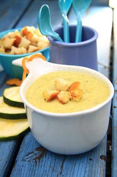 zupa krem z żółtej cukinii