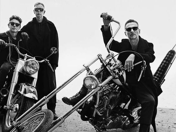 członkowie zespołu Depeche Mode na harley'ach